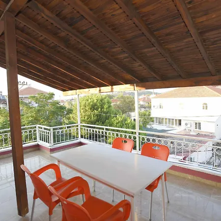 Er Turistik Apartment *